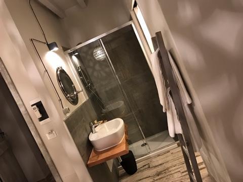 Rossodivino Hotel Cavriago Bagian luar foto