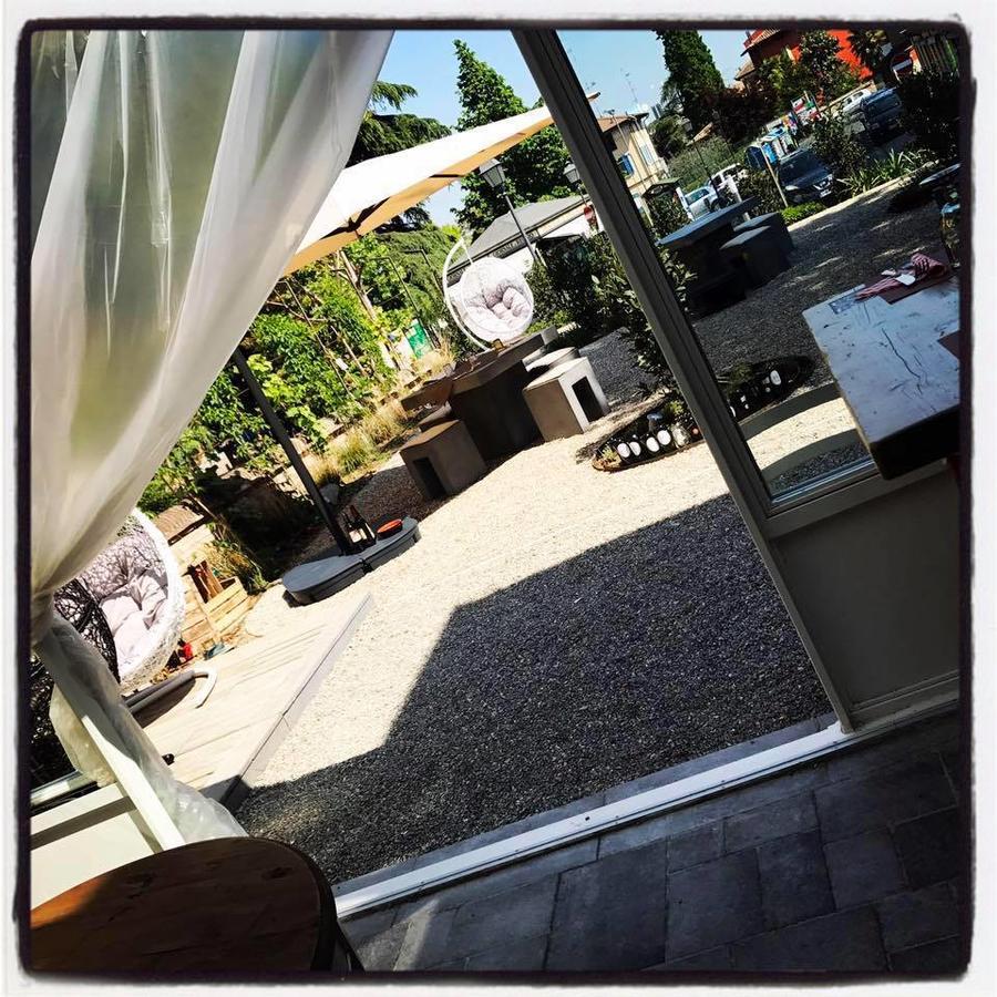 Rossodivino Hotel Cavriago Bagian luar foto